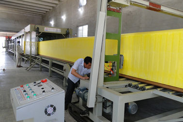 Velocidad de espuma 2000r/min-7000r/min Máquina horizontal para hacer espuma con fórmulas de ahorro automático