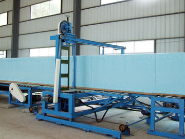 CNC horizontal de la cortadora de la esponja del bloque del poliuretano con control del PLC de la correa del cuchillo