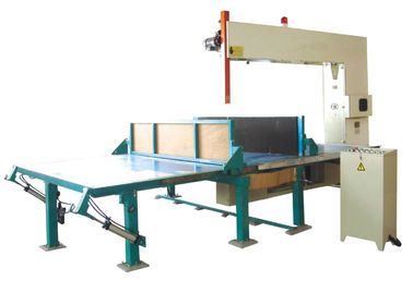 Cortador automático de la espuma del CNC de la vertical para el colchón de la esponja, cortadora de Digitaces EPS